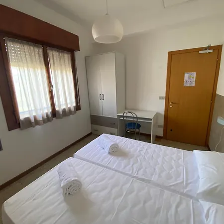 Hotel Garda 2*