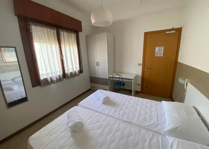 Hotel Garda 2*