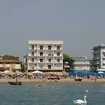 Garda ホテル